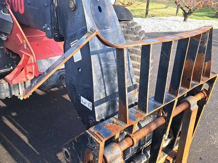 2019-manitou-mlt840-image-33