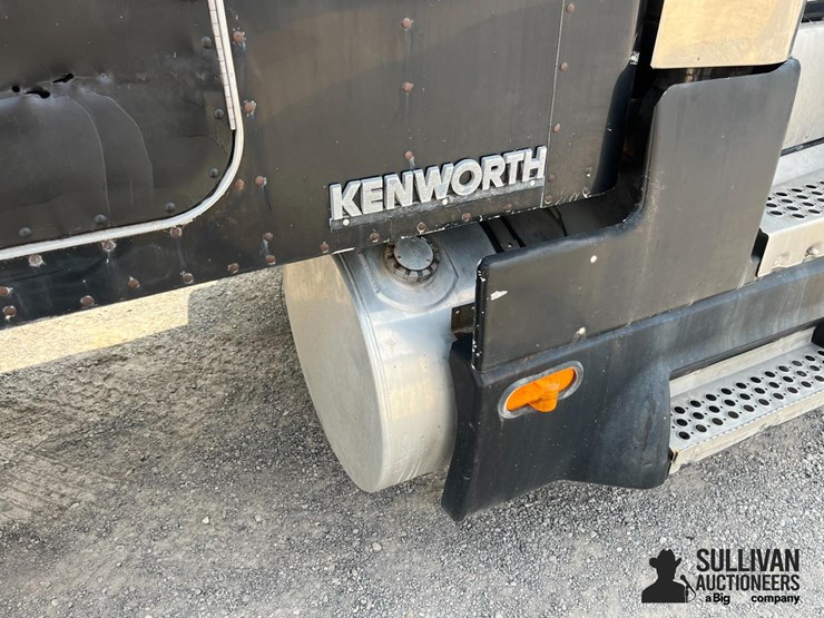 kenworth-t600-image-17