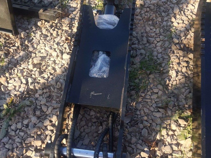 unused-5ton-hydraulic-thumb-clamp-model-#xj5t-image-3