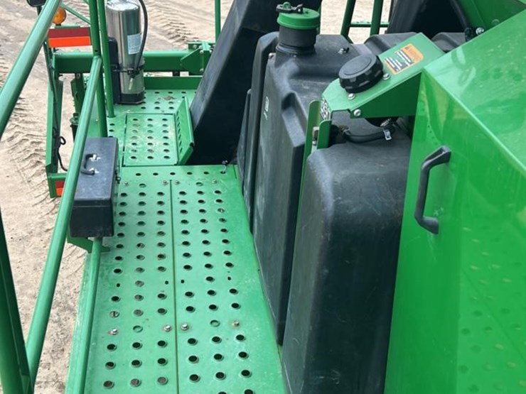 john-deere-cp690-image-47