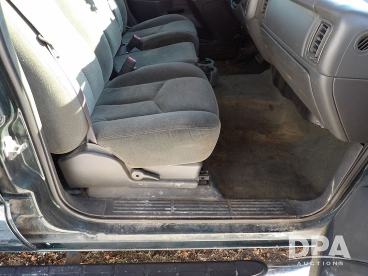 2005-chevrolet-silverado-3500-image-31