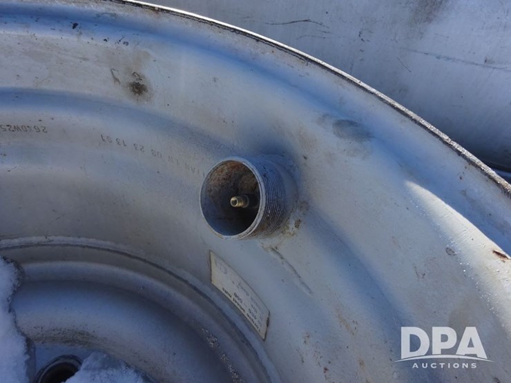 2013-floater-tire-rim-(pz14227)-image-4