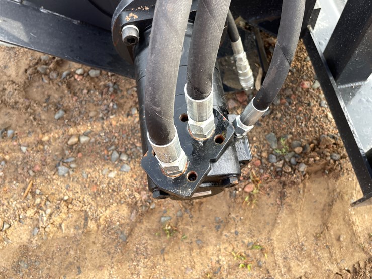 #2000-•-trencher-attachments-image-5