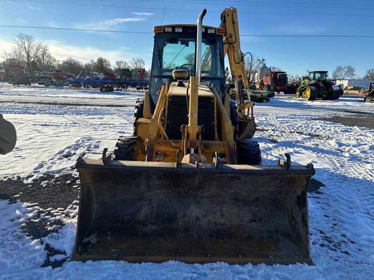 john-deere-310d-image-9