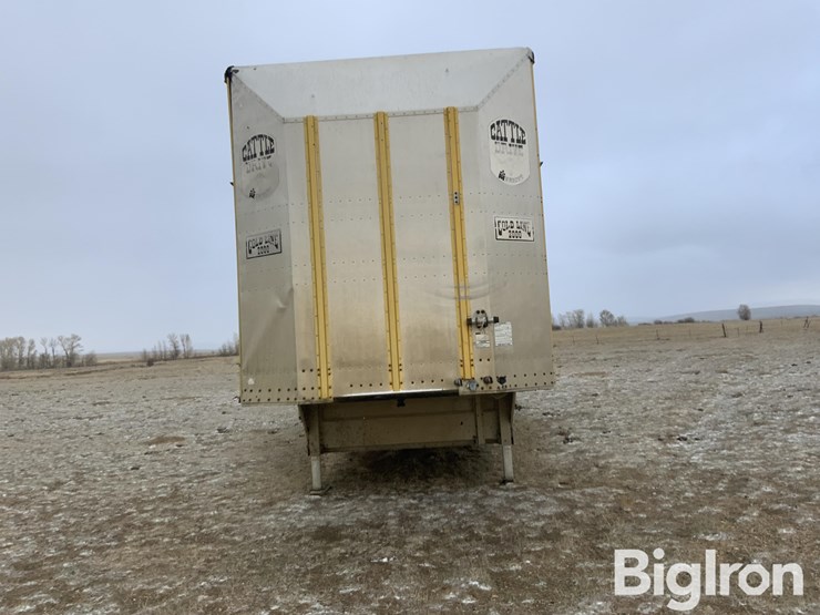 merritt-gold-line-image-2