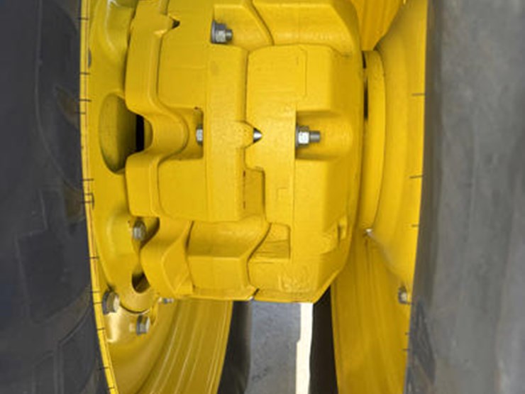 john-deere-8r-370-image-16