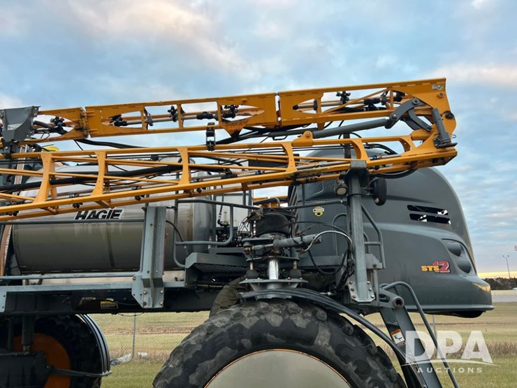 hagie-sts12-image-21