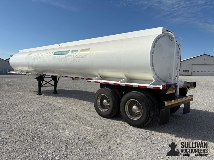 heil-trailer-image-7