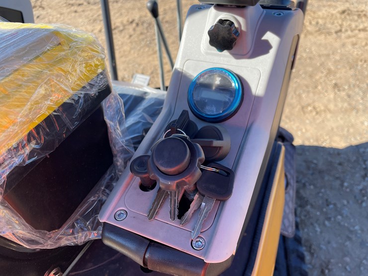 #9286-•-unused-2025-cfg-mini-excavator-image-6