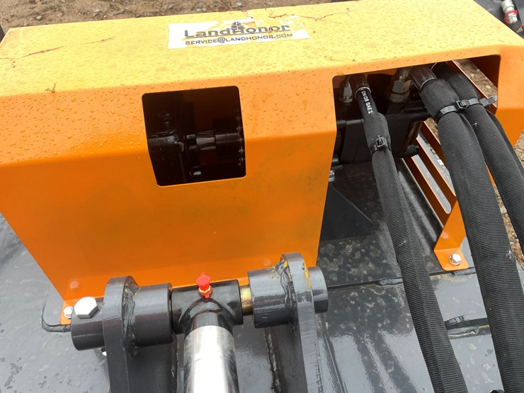 #2073-•-unused-2025-landhonor-articulating-brush-cutter-attachment-image-5