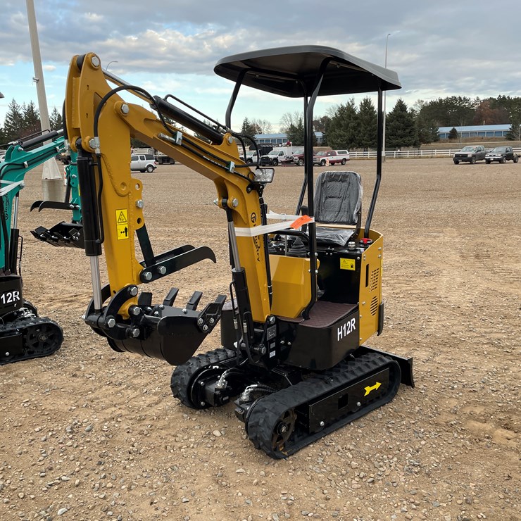 #9222 • 2025 Unused CFG Mini Excavator