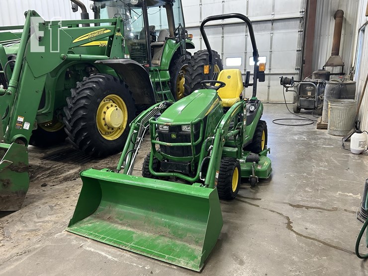 john-deere-1025r-image-1