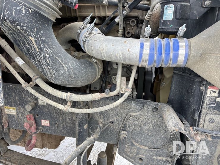 freightliner-114sd-image-32