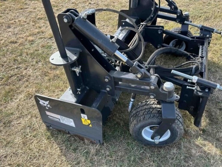 2023-bobcat-skid-steer-laser-guided-box-blade-image-12