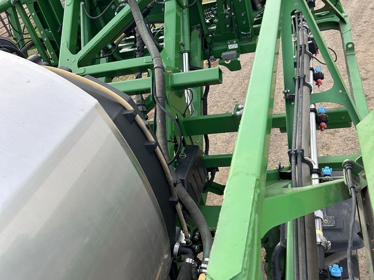 2017-john-deere-r4038-image-60