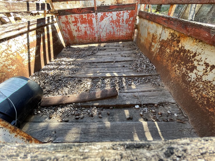 #3671-•-horse/cattle-tandem-axle-trailer-(no-title)-image-25