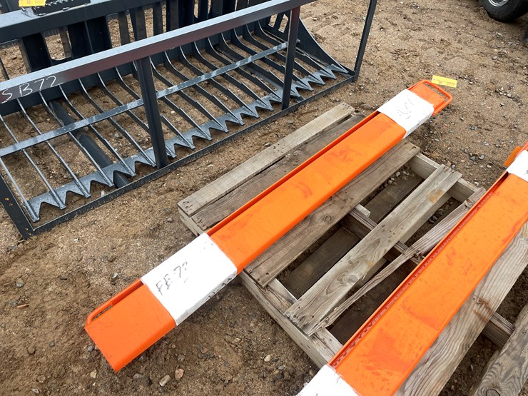 #2035-•-unused-forklift-extensions-image-2