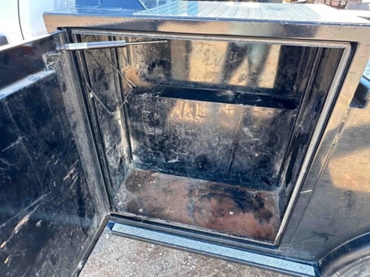 2024-ford-f350-image-17