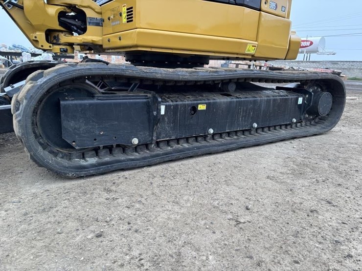 caterpillar-305cr-image-22