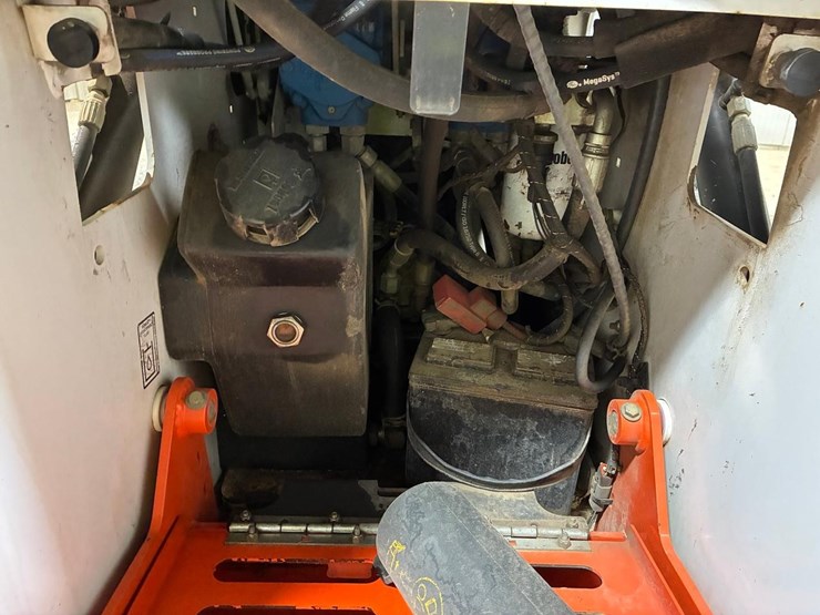 bobcat-mt85-image-18