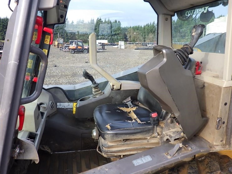 volvo-mct135c-image-21