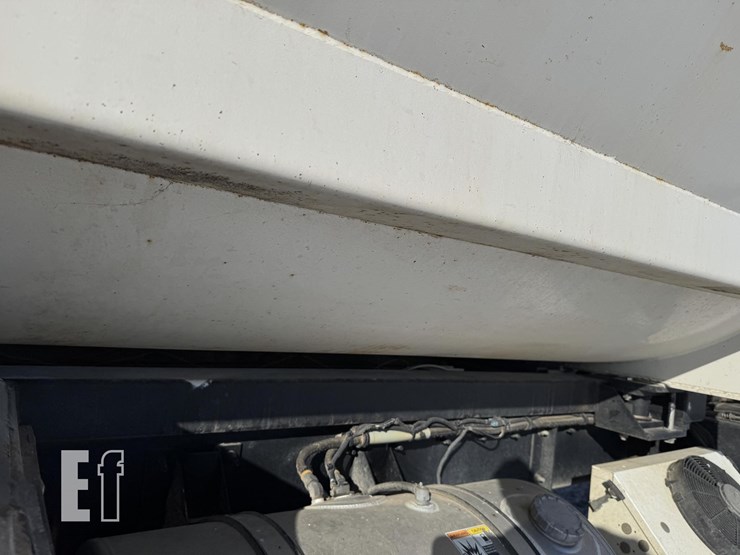 2014-kenworth-t370-image-15