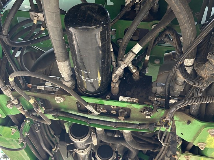 2017-john-deere-r4038-image-35