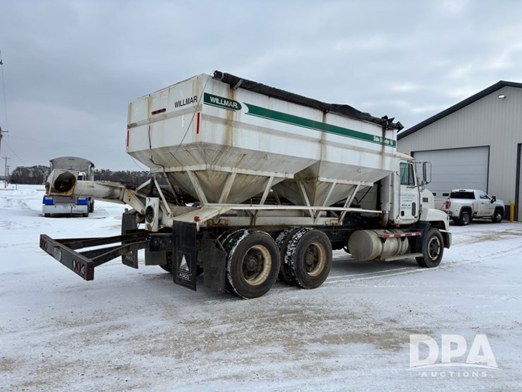 1994-mack-ch613-image-9