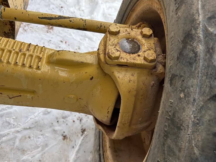 caterpillar-420e-image-40