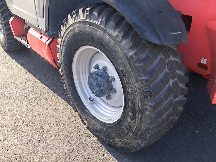 2019-manitou-mlt840-image-27