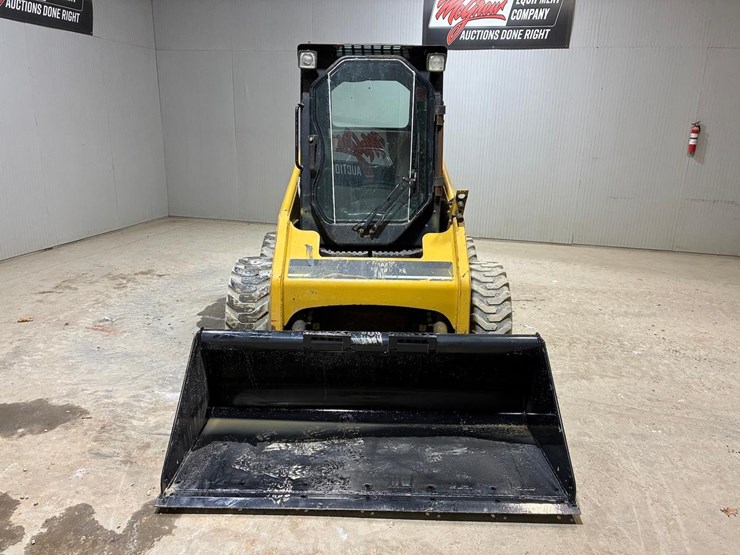 caterpillar-226b-image-8