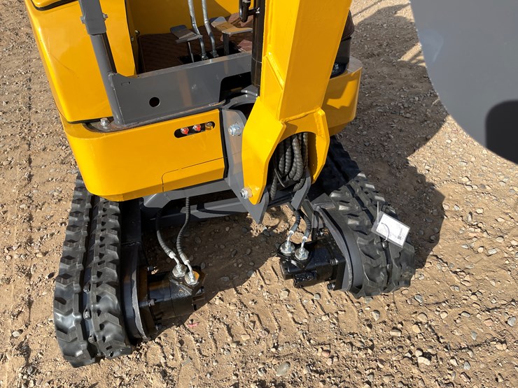#9214-•-2025-unused-cfg-mini-excavator-image-8