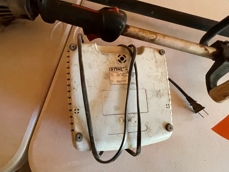 #3678-•-stihl-pole-chainsaws-image-10