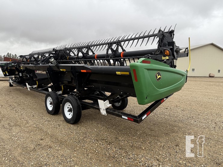 2013-john-deere-435d-image-8