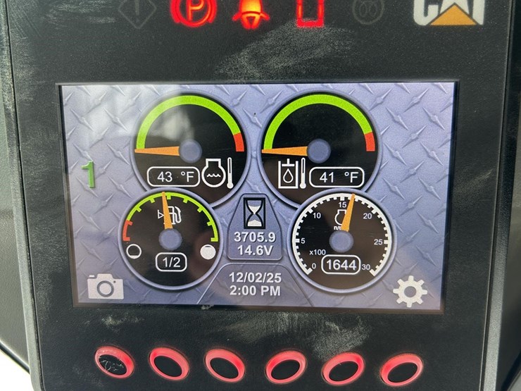 2021-caterpillar-259d3-image-40