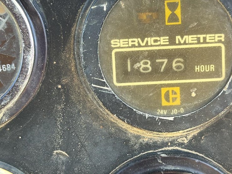 caterpillar-d4h-image-9