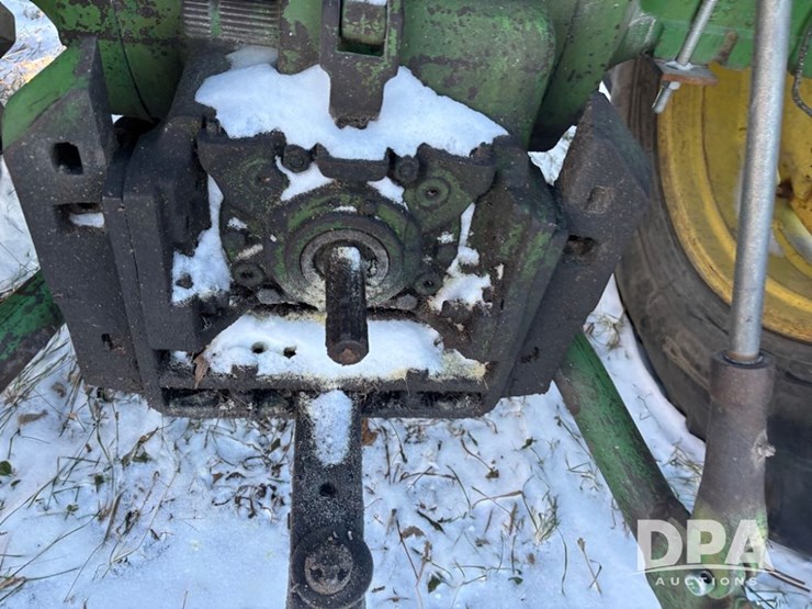 john-deere-4020-image-32