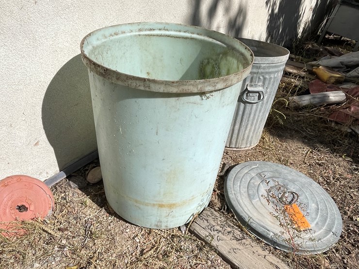 #3667-•-lot-of-(2)-trash-cans-image-10