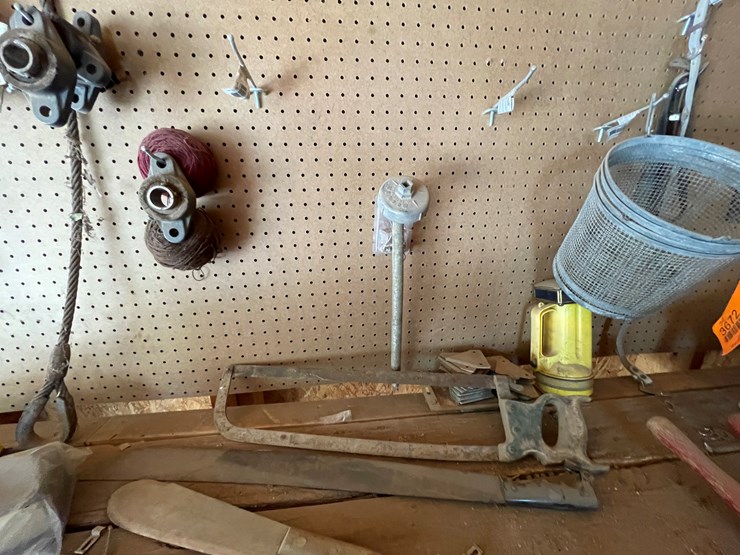 #3672-•-tools-and-large-wooden-table-image-12