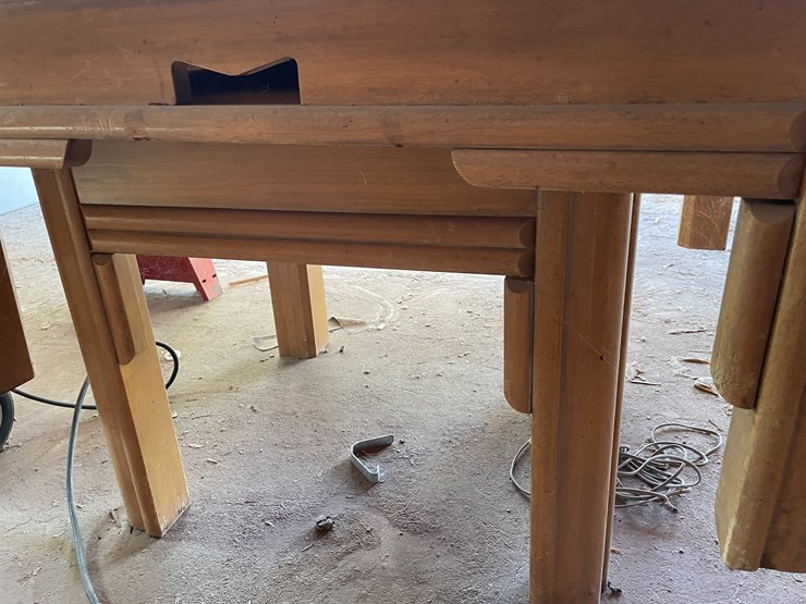 #3693-•-tables-and-hardware-image-16