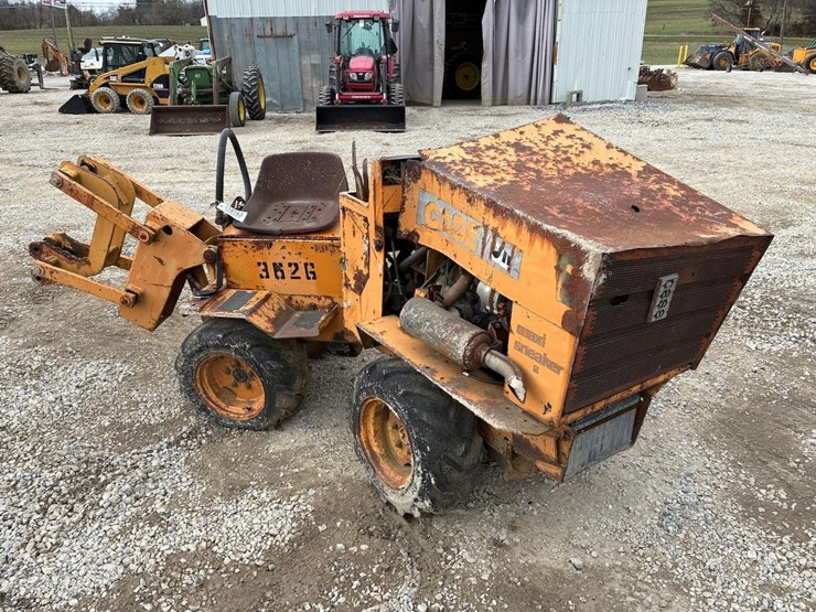 case-maxi-sneaker-image-1