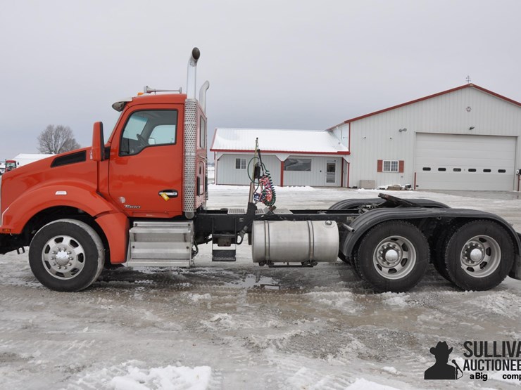 2015-kenworth-t880-image-8