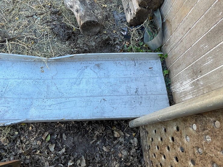 #3724-•-scrap-metal,-cart,-ramp-and-barrel-image-7