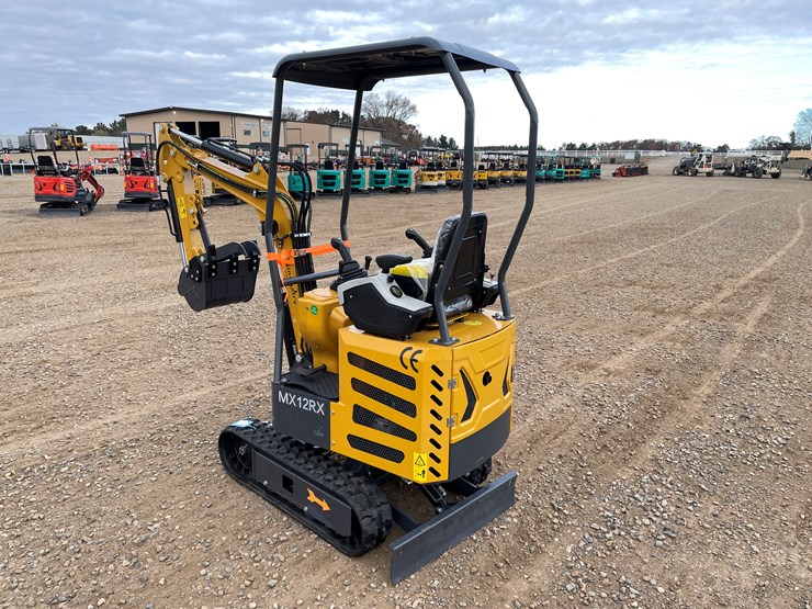 #9209-•-2025-unused-cfg-mini-excavator-image-3