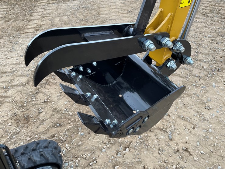 #9231-•-2025-unused-cfg-mini-excavator-image-5
