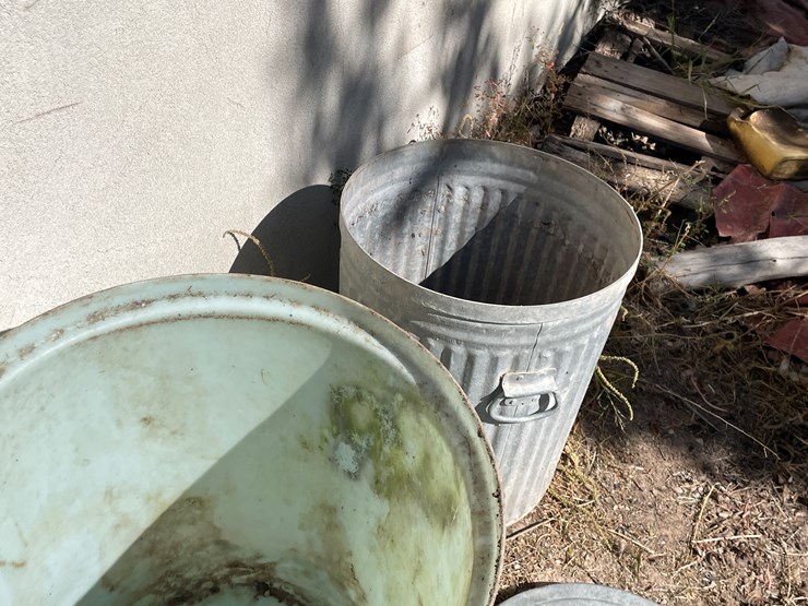 #3667-•-lot-of-(2)-trash-cans-image-9