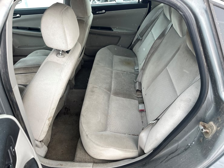 #1173-•-2008-chevrolet-impala-ls-(has-mn-title)-image-22