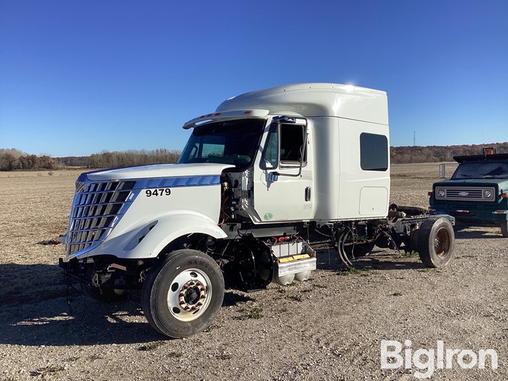 2015-international-lonestar-image-1