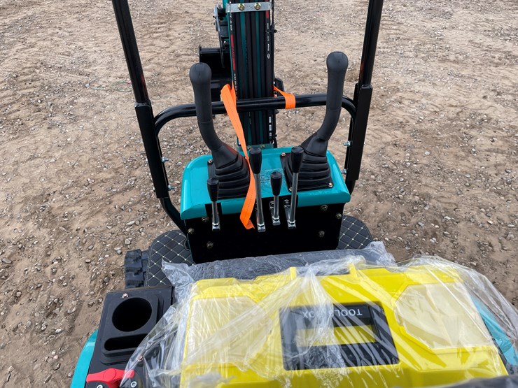 #9228-•-2025-unused-cfg-mini-excavator-image-7