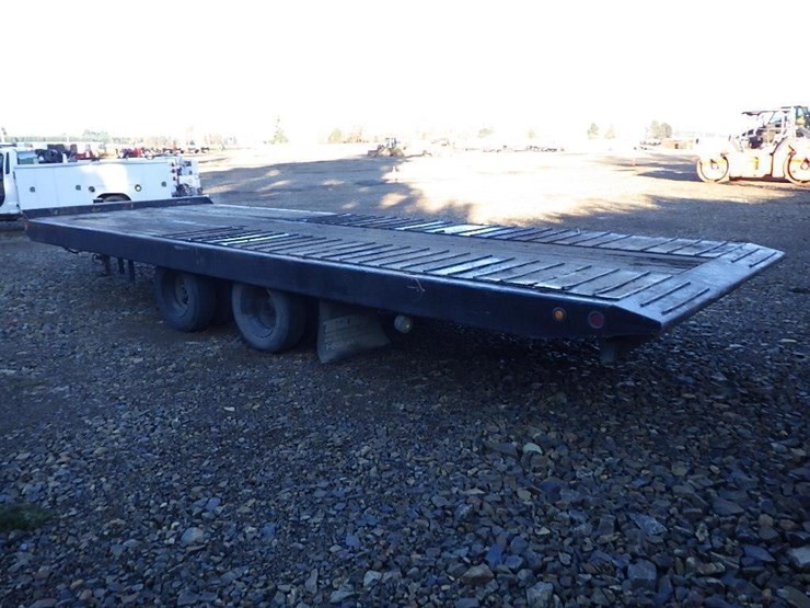 2000-trail-25'-t/a-equipment-trailer-image-5